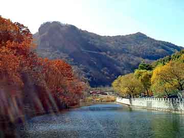 澳门二四六天天彩图库，混沌神穿越风流